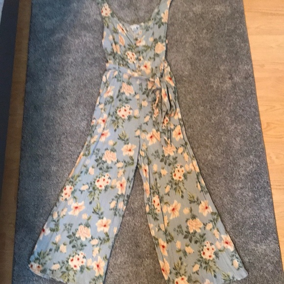 Jumper - Picture 2 of 6